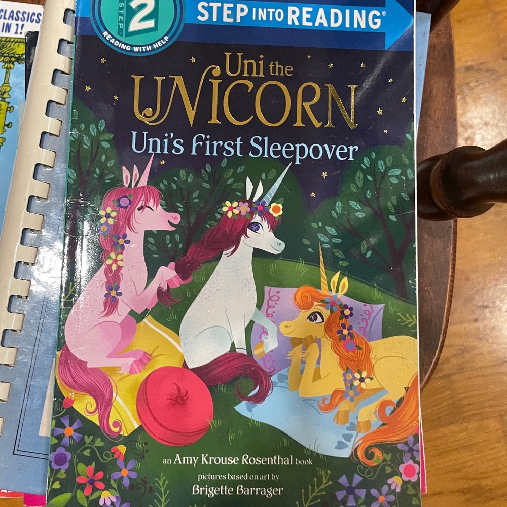 Unite unicorn-(unis first sleepover)